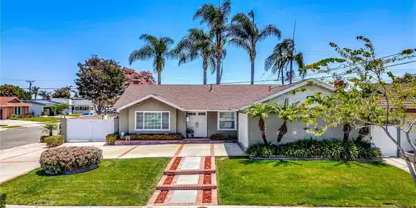 15392 Hanover Lane