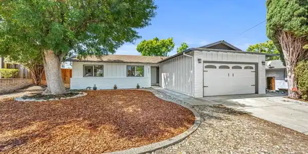 2361 Panoramic Drive