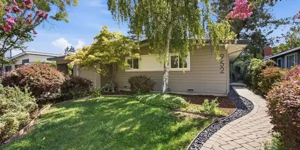 952 Dennis Drive