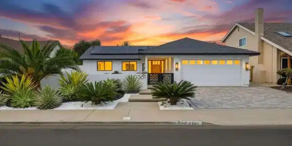9361 Southshore