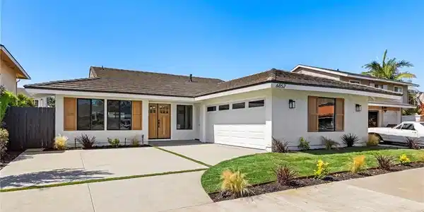 6852 Vista Del Sol Drive