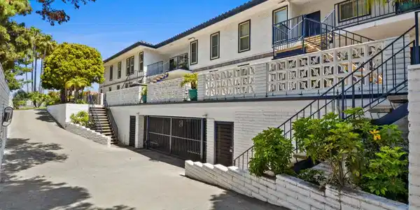 24242 Santa Clara Avenue