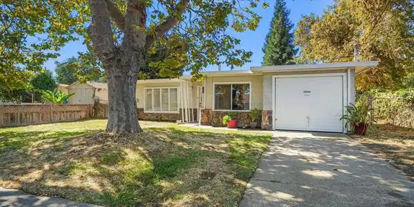 22939 Santa Clara St