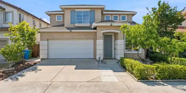 1895 Travertine Way