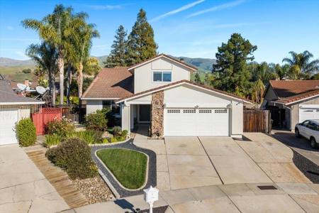 48830 Big Horn Ct