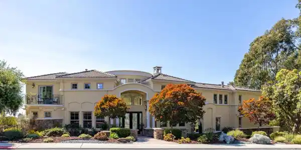 122 Zanzibar Drive