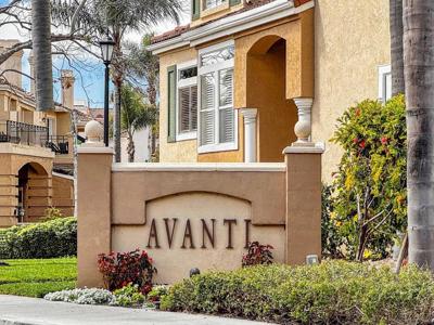 7182 Calabria Court