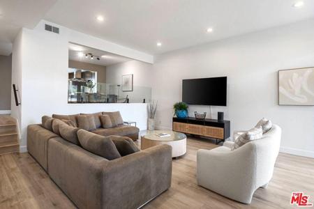 17165 Palisades Circle