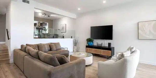 17165 Palisades Circle