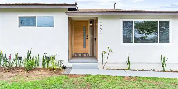 2731 Armour Lane