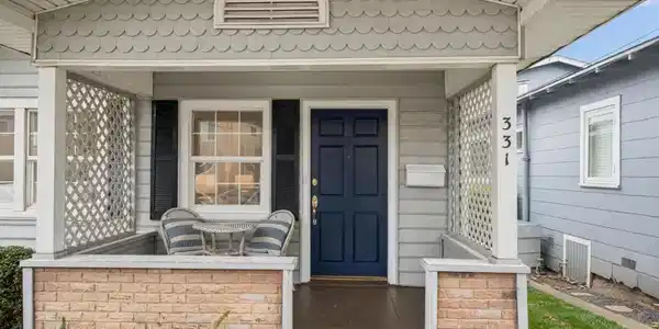331 Chapman Avenue