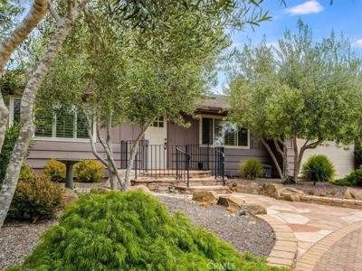 5276 Hillcrest