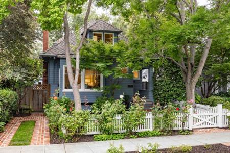1044 Bryant Street