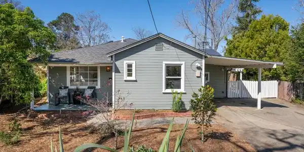 3 Delmar Court