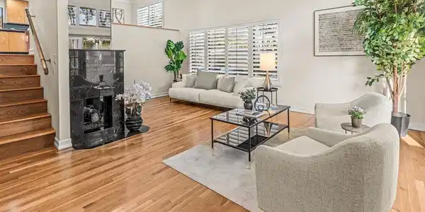 3946 La Jolla Village Dr