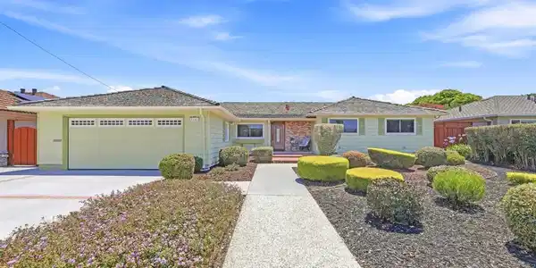 5346 Brophy Dr