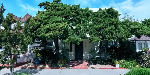 2120 Miramar