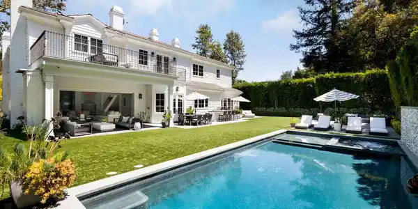 1943 Mandeville Canyon Road