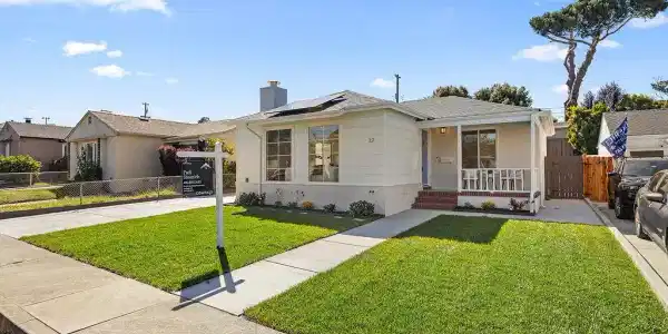 37 Greenwood Drive