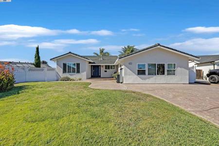 4955 Swindon Pl