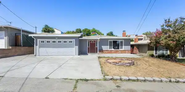 2810 Center Lane