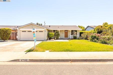 4732 Loretta Way
