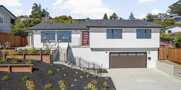 844 Gelston Place