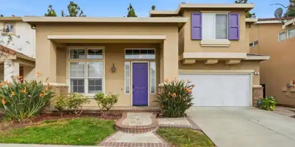 808 Cameron Circle