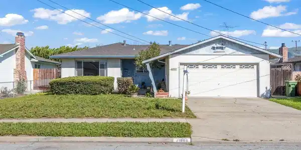 41868 Gifford Street