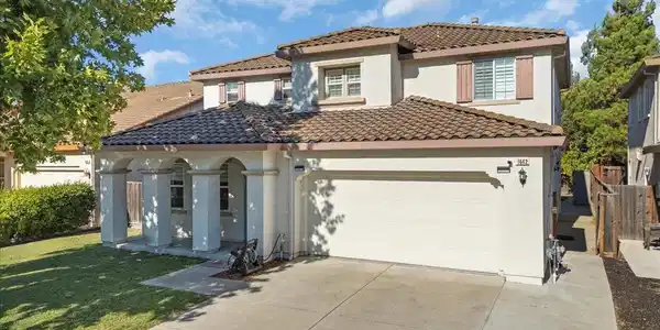 1642 Sycamore Drive
