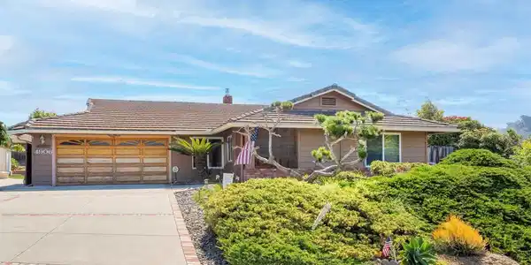 4906 VIA HINTON