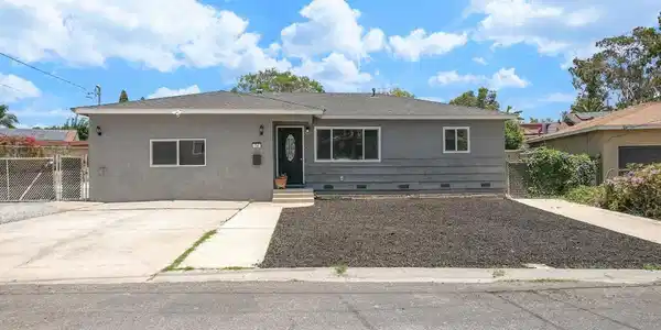 74 Vallecitos Way