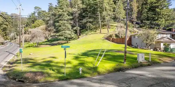 6658 Shepherd Canyon