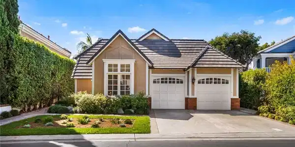 19305 Woodlands Drive