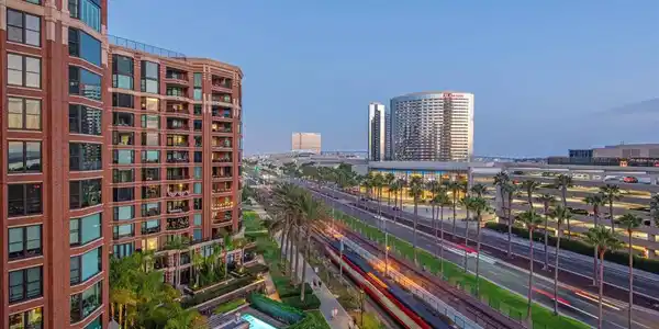 500 W Harbor Drive