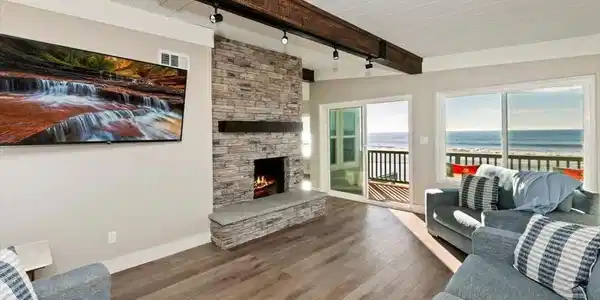 1610 Seacoast Drive