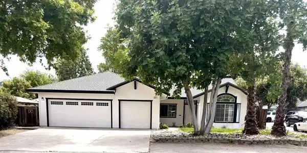 3427 Sanford St