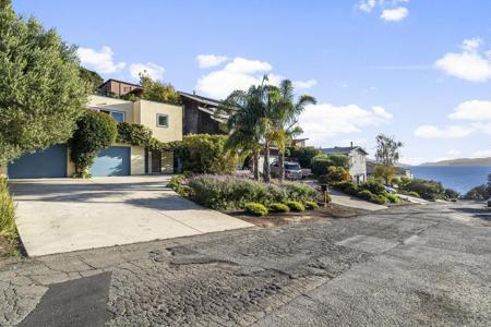 488 Western Drive