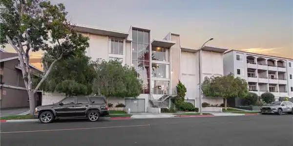 444 Obispo Avenue