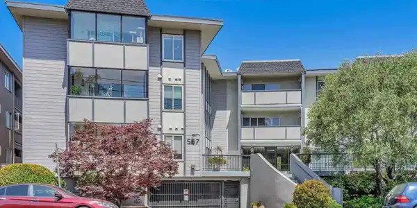 567 Oakland Ave