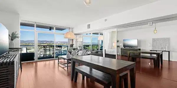 13700 Marina Pointe Drive