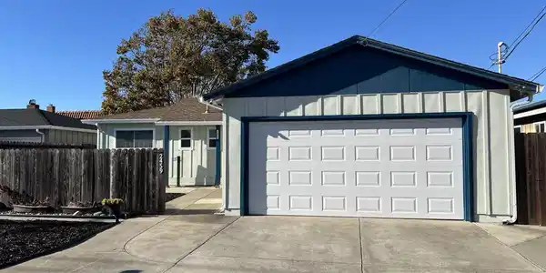 2459 Jamaica Way