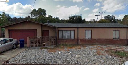 3200 3200 Sheffield Pl
