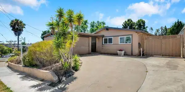4560 Derrick Drive
