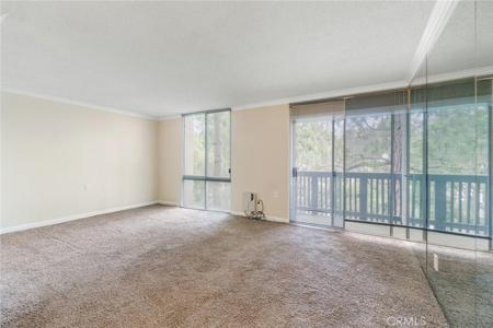 3605 W Hidden Lane