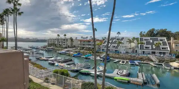 4705 Marina