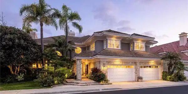 3 Weybridge Court