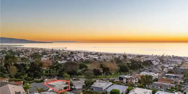 2900 Hermosa View Drive