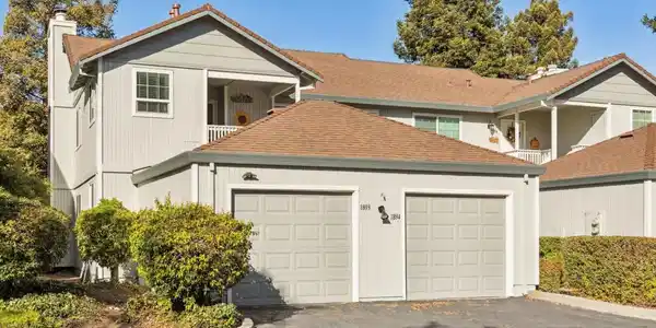 1893 Shirley Dr