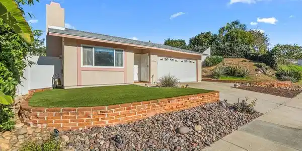 6566 Glidden Lane